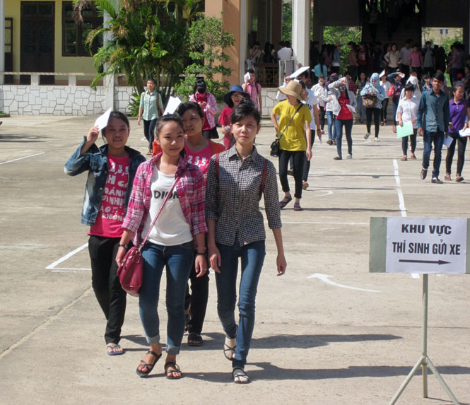 Các thí sinh đã hoàn thành thủ tục dự thi tại Trường Đại học Quảng Bình