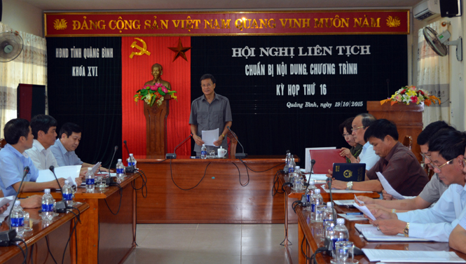 Đồng chí Lương Ngọc Bính, Ủy viên Trung ương Đảng, Bí thư Tỉnh ủy, Chủ tịch HĐND tỉnh kết luận hội nghị