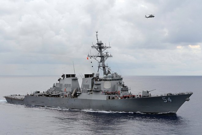 Tàu khu trục trang bị tên lửa có điều khiển USS Curtis Wilbur của Mỹ. (Nguồn: wtkr.com)