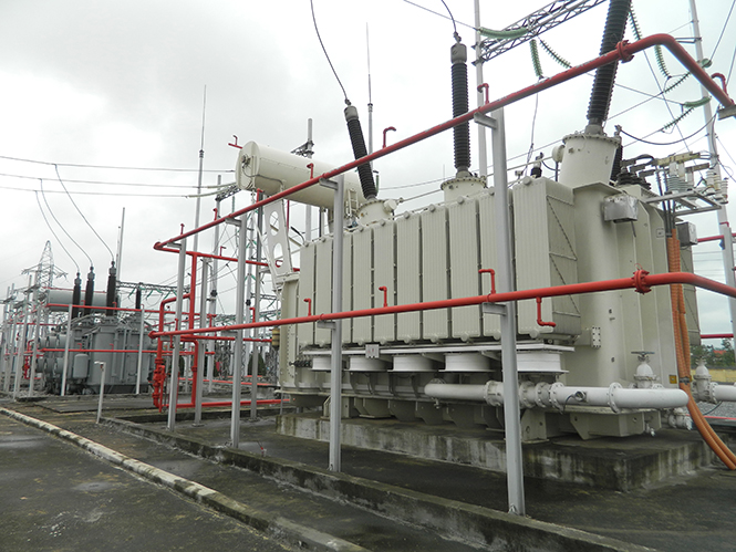 Hệ thống thiết bị Trạm biến áp 220 kV Đồng Hới luôn được cải tạo và nâng cấp nhằm bảo đảm hoạt động tin cậy hơn.