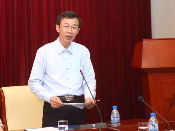 Giáo sư Nguyễn Văn Minh chia sẻ thông tin về việc tổ chức kỳ Olympic Sinh học quốc tế. (Ảnh: Quý Trung/TTXVN)