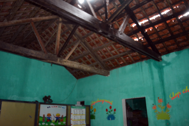  3 Phòng học của điểm trường mầm non Hà Thiệp (xã Võ Ninh) bị tốc mái