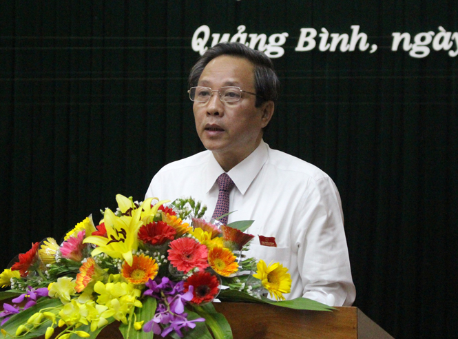 Đồng chí Hoàng Đăng Quang, Ủy viên Trung ương Đảng, Bí thư Tỉnh ủy, Chủ tịch HĐND tỉnh phát biểu kết luận tại kỳ họp
