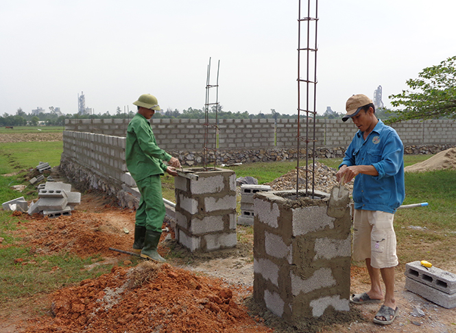 Các cơ sở sản xuất vật liệu xây dựng đáp ứng nhu cầu xây dựng nhà ở và hạ tầng nông thôn trên địa bàn huyện.