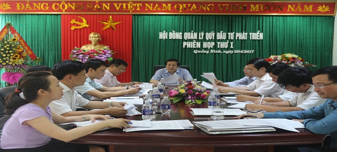 Đồng chí Nguyễn Xuân Quang, Ủy viên Ban thường vụ Tỉnh ủy, Phó Chủ tịch thường trực UBND tỉnh chủ trì buổi làm việc.