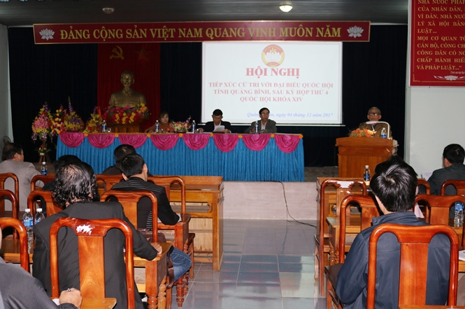 Đoàn Đại biểu Quốc hội tỉnh tiếp xúc với cử tri huyện Quảng Trạch tại xã Quảng Xuân