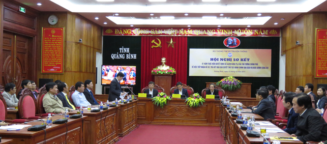  2. Toàn cảnh hội nghị trực tuyến sơ kết 1 năm triển khai thực hiện Quyết định 45/2016/QĐ-TTg ngày 19-10-2016 của Thủ tướng Chính phủ tại điểm cầu Quảng Bình.    