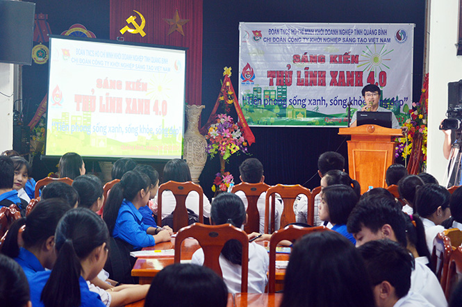 Chương trình sáng kiến “Thủ lĩnh xanh” của Long được triển khai tại Trường THPT Đào Duy Từ.
