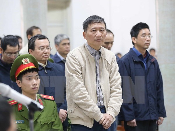 Bị cáo Trịnh Xuân Thanh và đồng phạm tại phiên tòa. (Ảnh: Doãn Tấn/TTXVN)