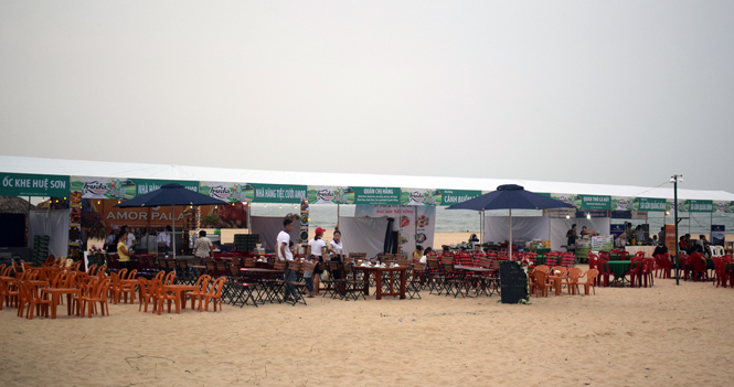 Lễ hội ẩm thực Quảng Bình vắng du khách do tổ chức không đúng thời điểm.
