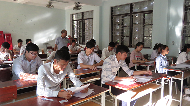 Mùa thi đến, những nỗi lo lại cần kề...