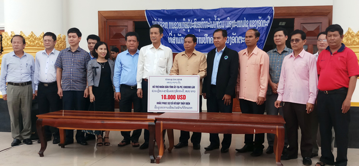Đoàn đại biểu cấp cao tỉnh Quảng Bình thăm Tổng lãnh sự quán Việt Nam tại Chăm Pa Sắc