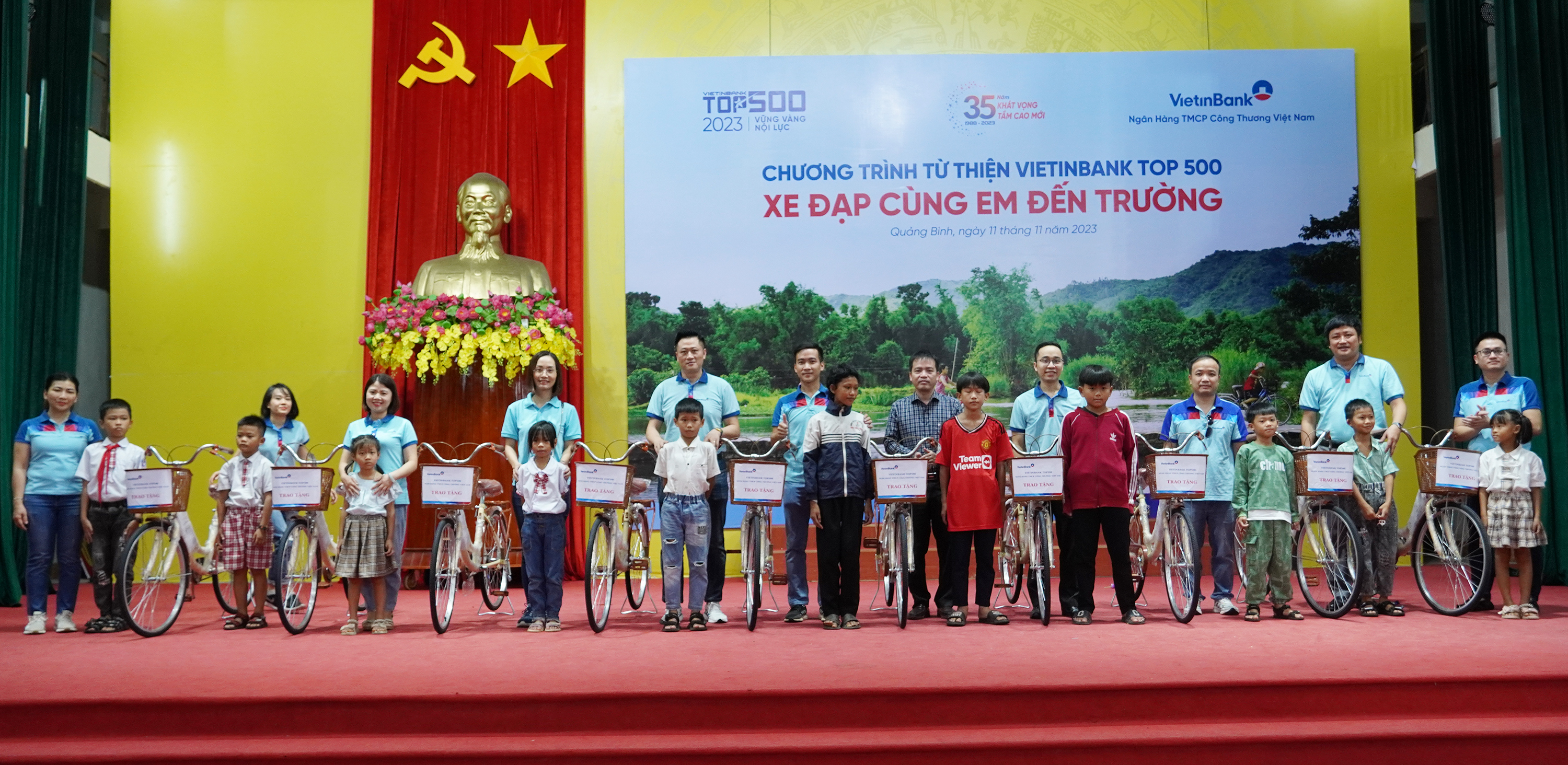 Chương trình từ thiện VietinBank top 500 xe đạp cùng em đến trường