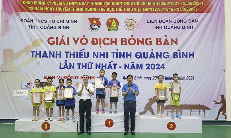 Bế mạc giải vô địch bóng bàn thanh thiếu nhi tỉnh Quảng Bình năm 2024