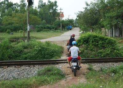 Người dân lưu thông 