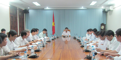 Các đại biểu dự buổi làm việc.