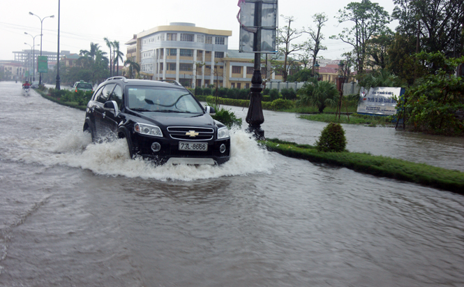 Đường Hữu Nghị bị ngập sâu