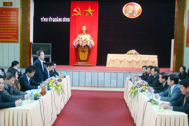 Thống đốc Nhân hàng Nhà nước Việt Nam Nguyễn Văn Bình phát biểu tại buổi làm việc.