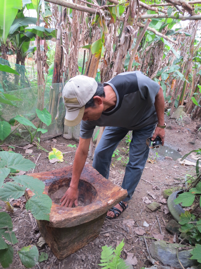 Ở làng bún Đại Hữu (An Ninh, Quảng Ninh) bây giờ, những chiếc cối giã bột cổ truyền chỉ còn có thể tìm được trong góc vườn, lăn lóc và lặng lẽ.
