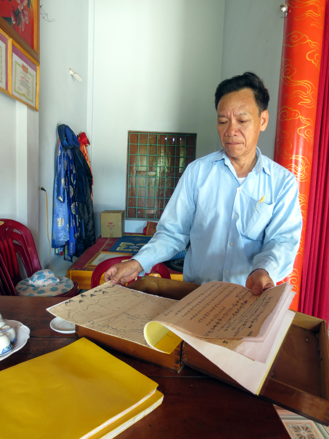 Sắc phong được sao chép, in màu-một phương thức lưu giữ hiện đại, phát huy hiệu quả.