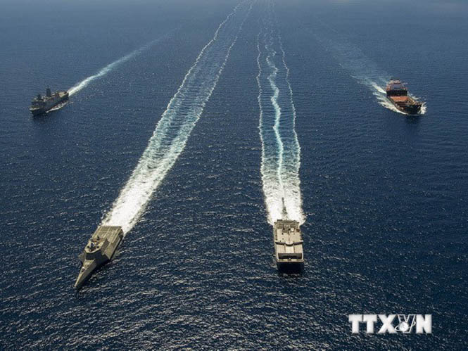 Các tàu chiến của Hải quân Mỹ tham gia cuộc tập trận RIMPAC ngày 11-7. (Nguồn: AFP/TTXVN)