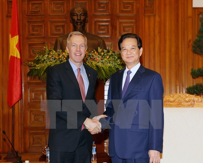Thủ tướng Nguyễn Tấn Dũng tiếp Đại sứ Hoa Kỳ tại Việt Nam  Theodore Osius đến chào xã giao. (Ảnh: Đức Tám/TTXVN)
