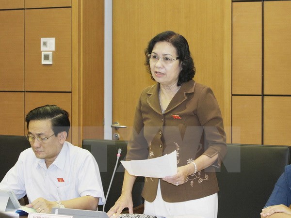 Đại biểu Quốc hội tỉnh Trà Vinh Nguyễn Thị Khá phát biểu ý kiến. (Ảnh: Phương Hoa/TTXVN)