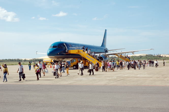 Với sự tham gia của các hãng hàng không lớn, sân bay Đồng Hới trở thành một đầu mối giao thông quan trọng của tỉnh.