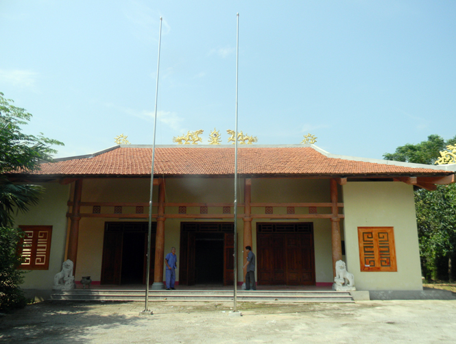 Đình làng Lâm Lang (thôn Lâm Lang, xã Châu Hoá), nơi một thời các cán bộ, chiến sỹ cách mạng của ta dùng làm căn cứ để hoạt động bí mật.
