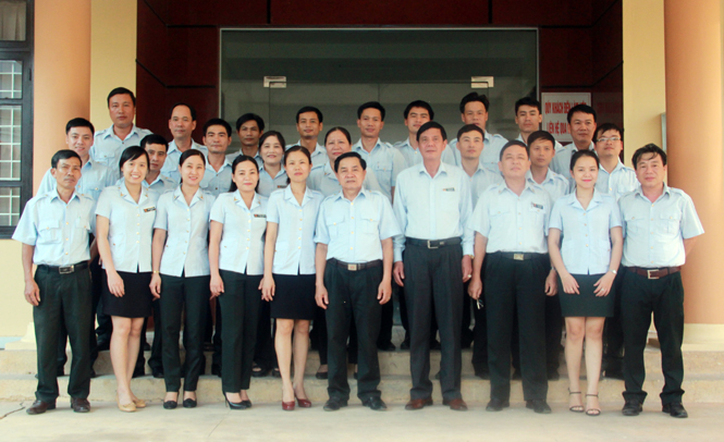 Đội ngũ cán bộ, công chức, viên chức và người lao động cơ quan Thanh tra tỉnh Quảng Bình.