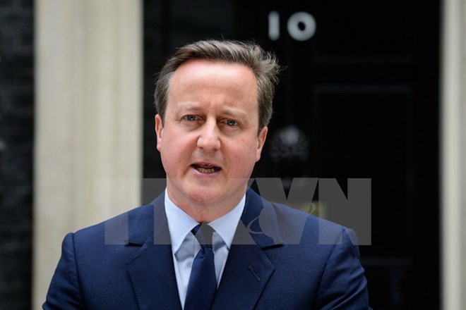 Thủ tướng Anh David Cameron phát biểu bên ngoài Văn phòng Thủ tướng Anh ở số 10 Phố Downing. (Nguồn: AFP)