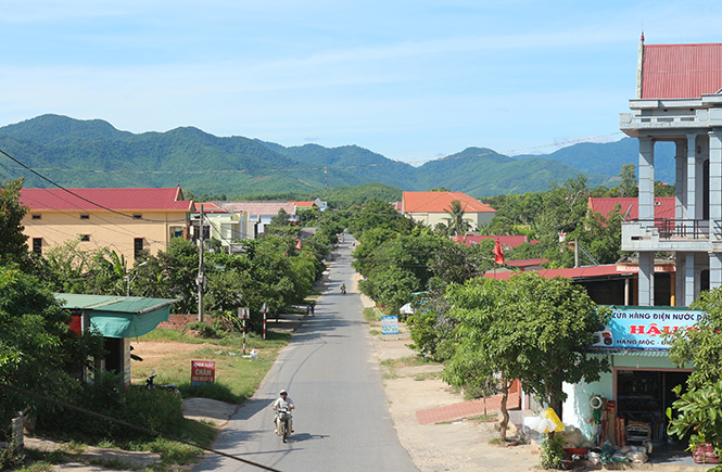 Thị trấn Nông trường Việt Trung vững bước trên đường đổi mới và phát triển.