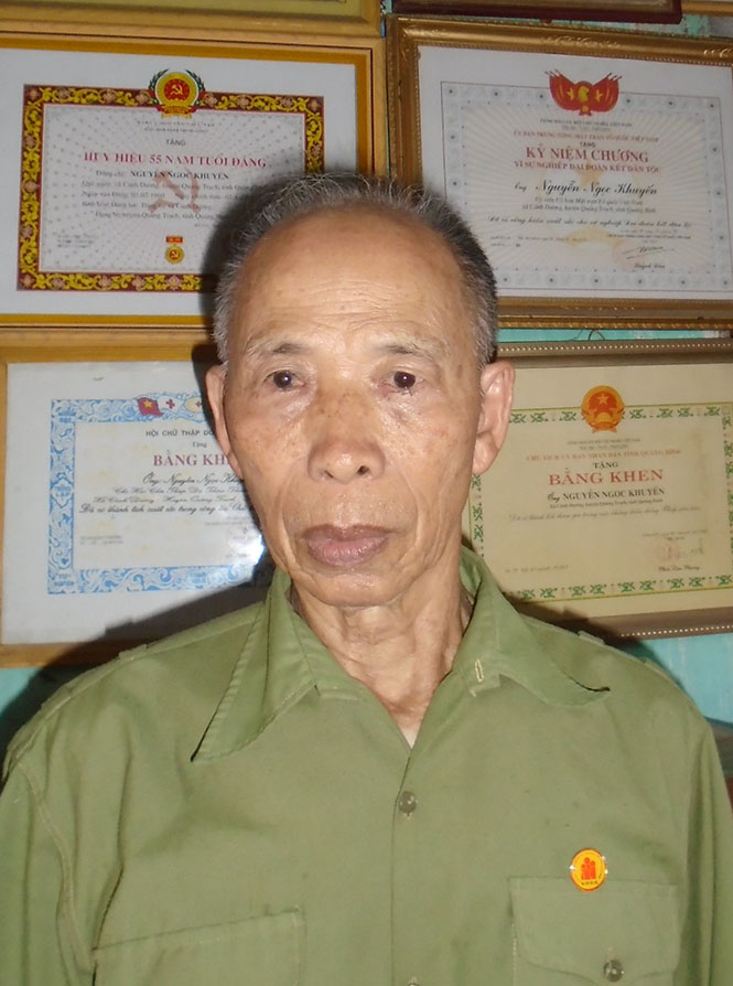 Ông Nguyễn Ngọc Khuyến luôn gương mẫu trong các công việc ở địa phương.