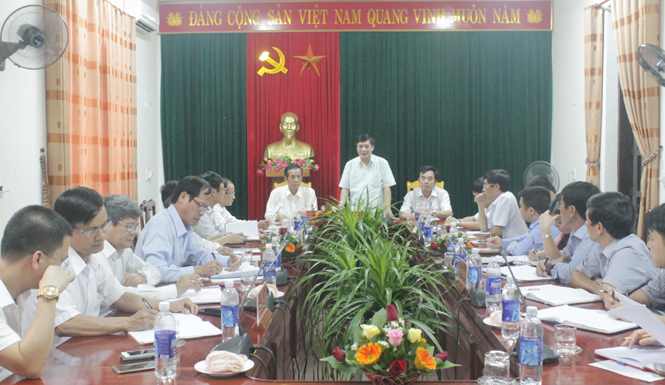  Đồng chí Bùi Văn Cường, Uỷ viên Trung ương Đảng, Chủ tịch Tổng LĐLĐ Việt Nam phát biểu tại buổi làm việc.