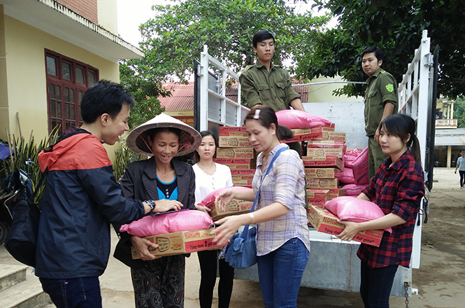 Hội đồng hương Quảng Bình tại Sài Gòn sẻ chia khó khăn với người dân vùng lũ tỉnh nhà