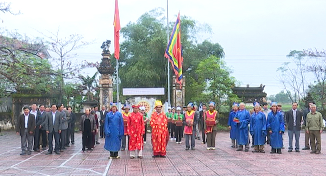  Quang cảnh lễ Kỳ phúc tại đình Hòa Ninh.