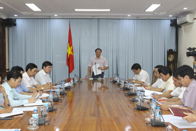 Đồng chí Lê Minh Ngân, Tỉnh ủy viên, Phó Chủ tịch UBND tỉnh phát biểu định hướng nội dung buổi làm việc.   