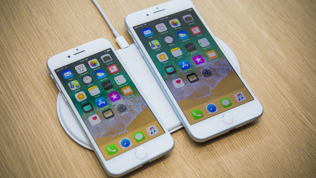  iPhone 8 và iPhone 8 Plus - Ảnh CNet