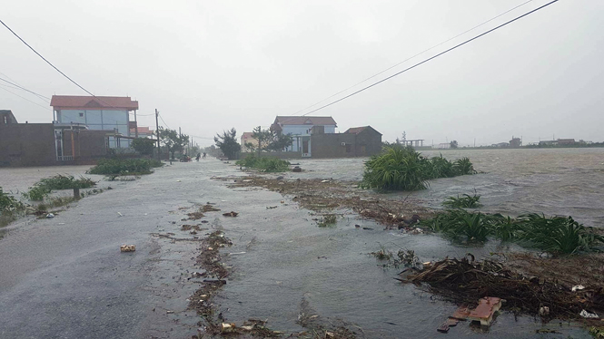 Ảnh hưởng của bão số 10 tại phường Quảng Phúc.
