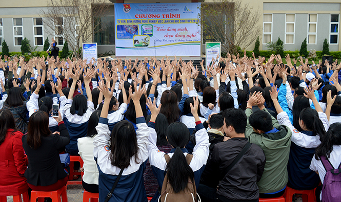 Trung tâm Dịch vụ việc làm thanh niên thường xuyên tổ chức các buổi tư vấn, định hướng nghề nghiệp, việc làm cho học sinh THPT.