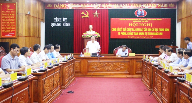 Đồng chí Nguyễn Hoà Bình phát biểu chỉ đạo tại hội nghị
