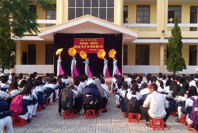 Các buổi sinh hoạt ngoại khóa Toán học của Trường THPT Phan Đình Phùng luôn thu hút đông đảo học sinh tham gia.