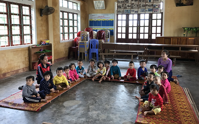  Trường mầm non Quảng Tiến phải mượn tạm nhà văn hóa thôn để bảo đảm công tác dạy và học.