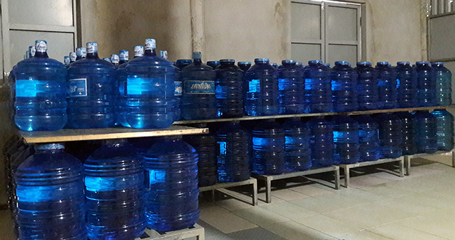 Công tác quản lý chất lượng sản phẩm nước uống đóng chai đóng bình cần được tăng cường.