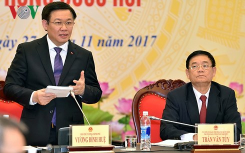  Phó Thủ tướng Vương Đình Huệ phát biểu tại buổi làm việc.
