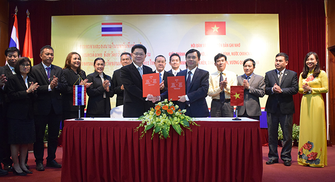 TP. Đồng Hới ký kết hợp tác phát triển kinh tế- xã hội với TP. Khỏn Kẻn (Thái Lan).