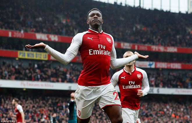 Welbeck tỏa sáng giúp Arsenal chiến thắng. (Nguồn: Reuters)