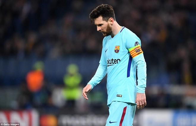  Messi và đồng đội mờ nhạt và phải cúi đầu rời giải. (Nguồn: Getty Images)