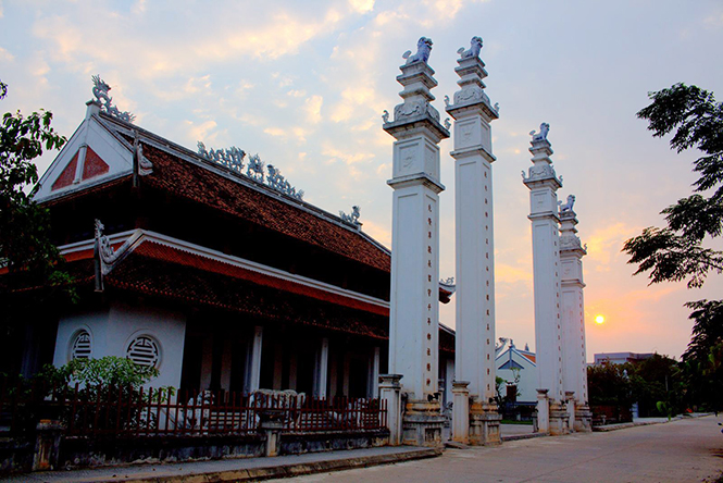 Đình làng Phan Long, nơi chứng kiến nhiều trận đánh ác liệt trong kháng chiến chống Mỹ, chống Pháp (ảnh: Lê Thanh Thu)