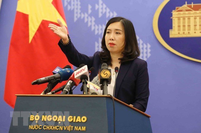 Người phát ngôn Bộ Ngoại giao Việt Nam Lê Thị Thu Hằng chủ trì họp báo. (Nguồn: TTXVN)